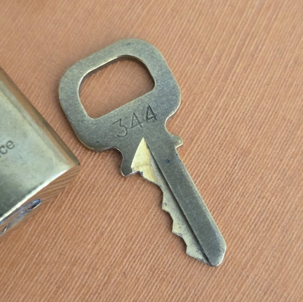 💛Louis Vuitton Gold Lock & Key Set💛 - Picture 11 of 12